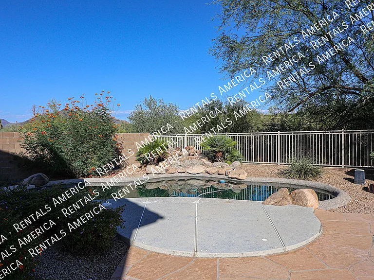 33251 N Symer Dr — Photo 38