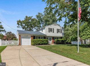 515 Wayne Dr, Cinnaminson, NJ 08077