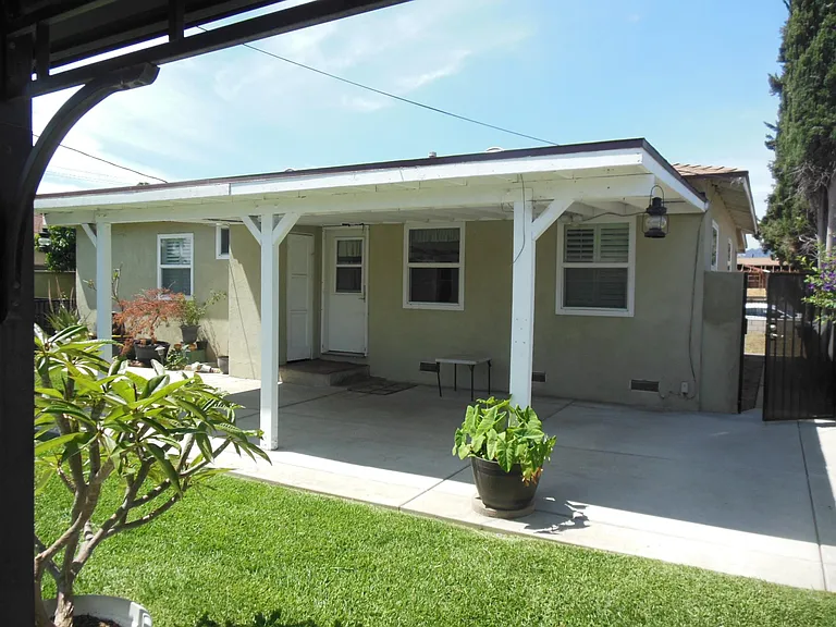 447 Melham Ave — Photo 27