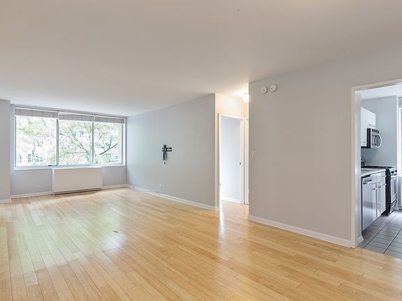 3rd image of 220 E 65th St APT 3M