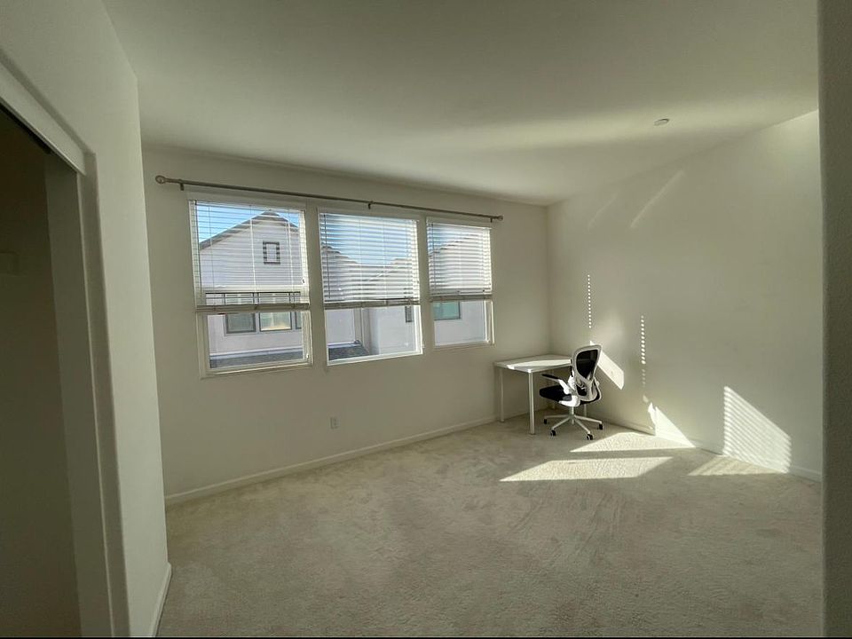 1st image of 505 Staccato Pl