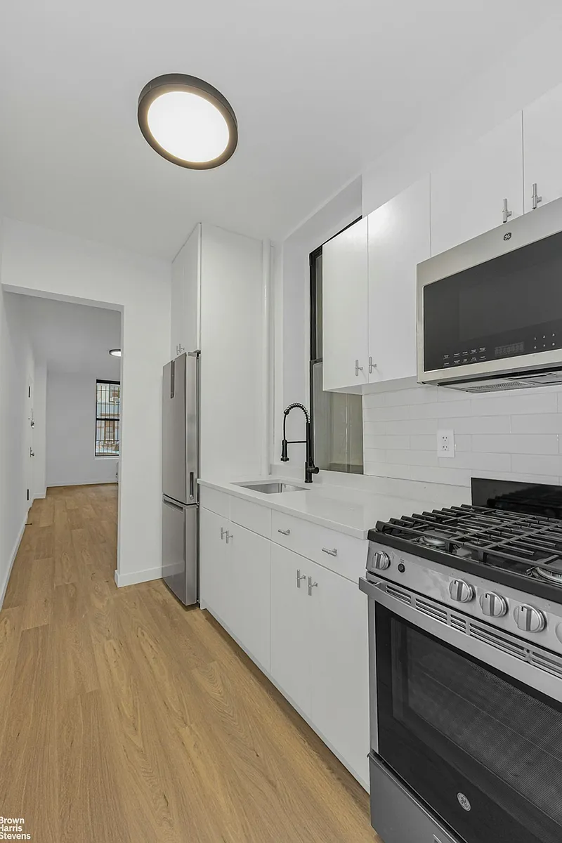 Building Photo - 531 E 83rd St #1C