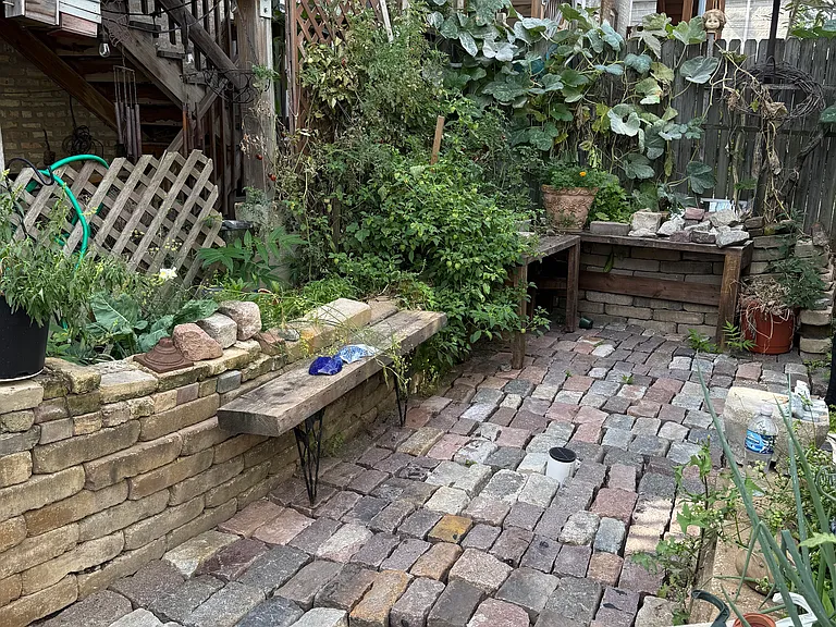 1723 N Kedzie Ave — Photo 28