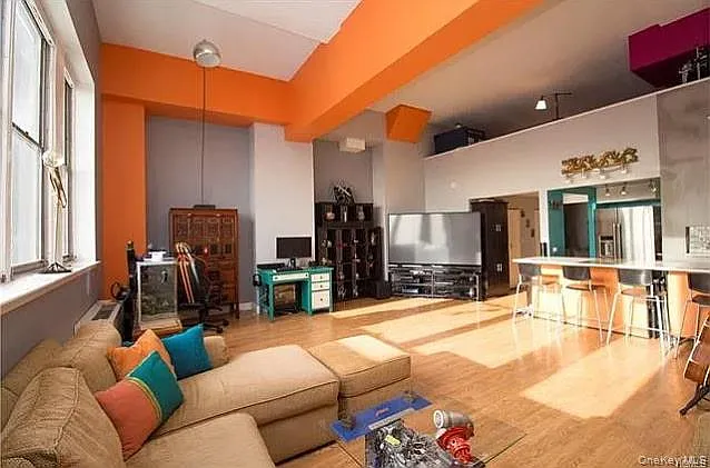 Studio, 1.0 bath, 874 sqft, $3,200 — Photo 1
