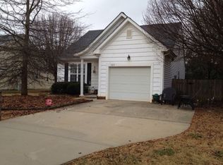 213 Stansbury Ln, Clayton, NC 27520