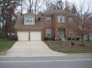 10128 Ellard Dr, Lanham, MD