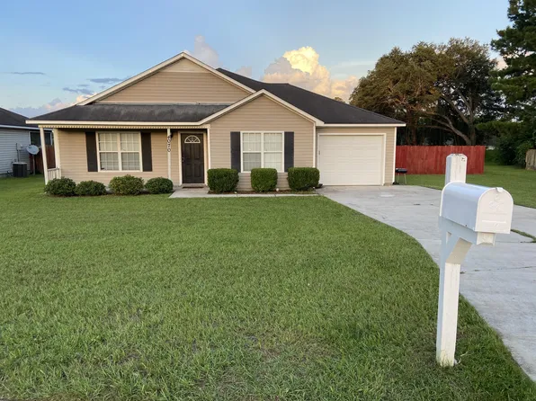4070 Forrest Run Cir, Valdosta, GA 31605