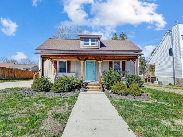 107 N Zion St, Landis, NC 28088