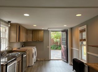 40 4th St, Dover, NH 03820