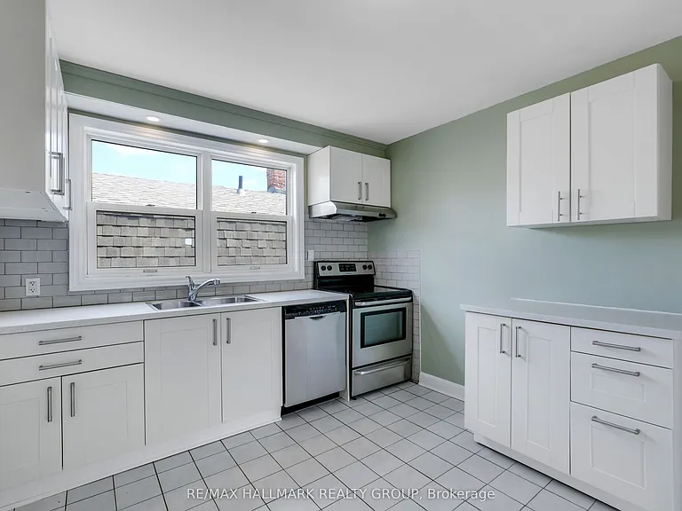 310 Byron Ave #3 — Photo 24