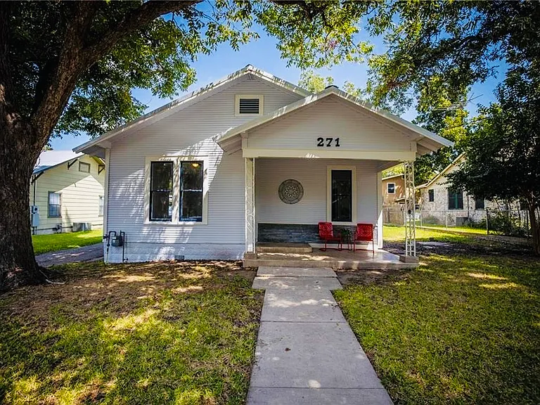 271 S Willow Ave — Photo 1