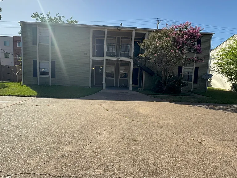315 Manuel Dr #A — Photo 4