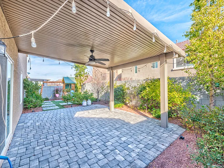 10616 Aphrodite St — Photo 15
