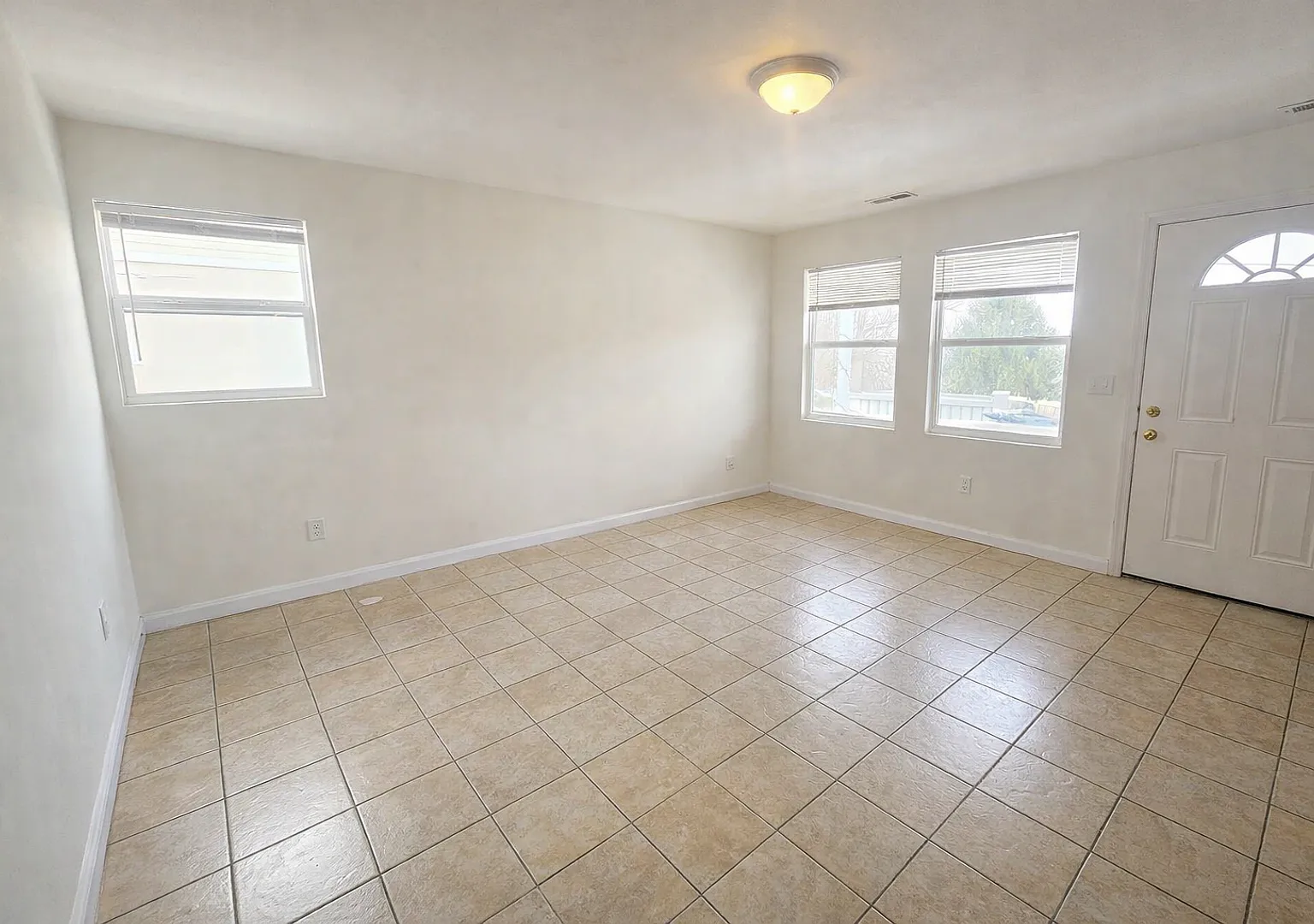 1303 Lawrence Street — Photo 2