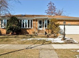 8206 Kenton Ave, Skokie, IL 60076