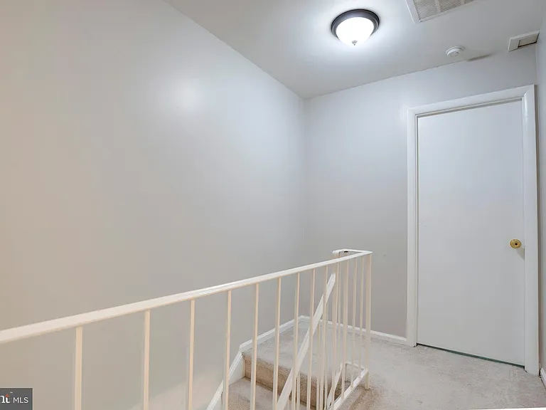 8657 Dellway Ln — Photo 20