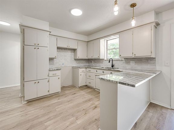 4th image of 5408 S Monte Dr