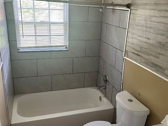 4th image of 20 Major St