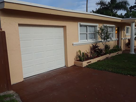 2nd image of 1840 SW 34th Ave