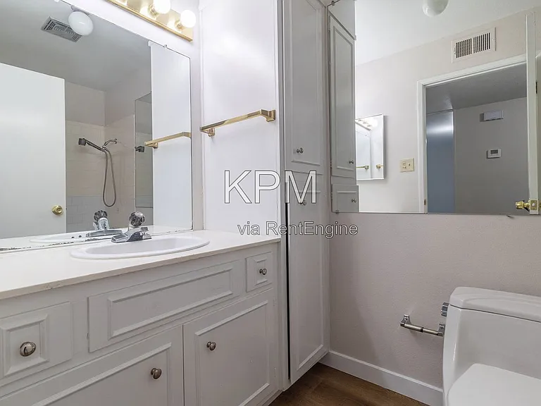 6829 Mill Springs Ct — Photo 17