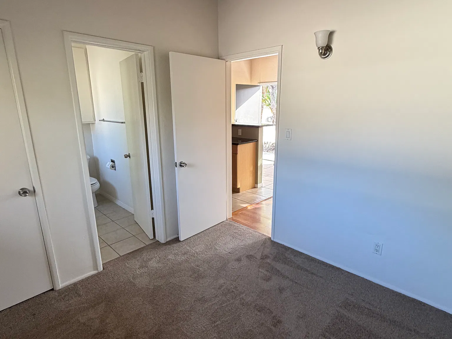 3020 Hugo St — Photo 4