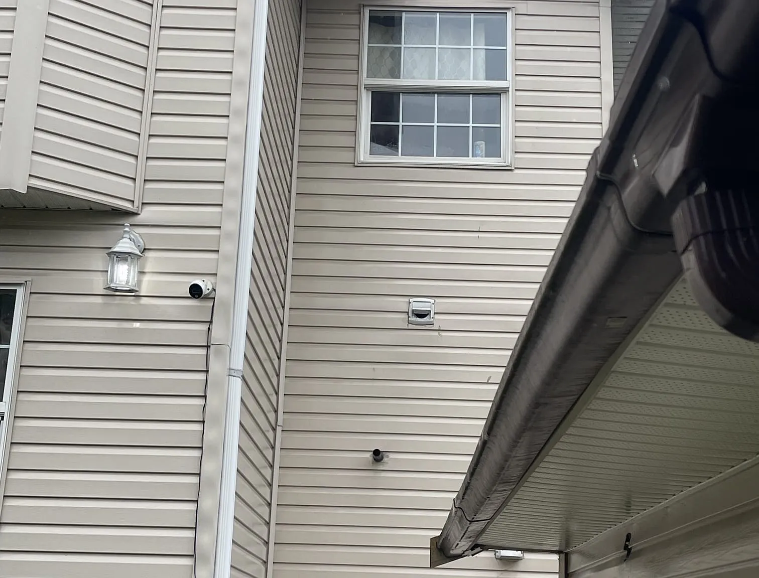 6 bed, 2316 sqft, $1,000 — Photo 3