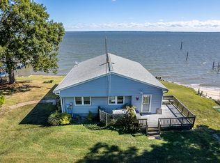 30 Inland Rd, Hague, VA 22469