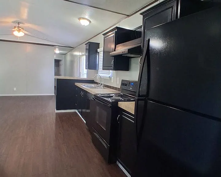 606 Summerhaven Dr #606 — Photo 2