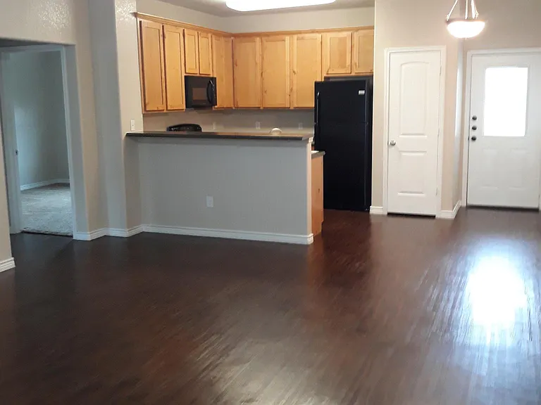 6608 Mammoth Springs Dr — Photo 2
