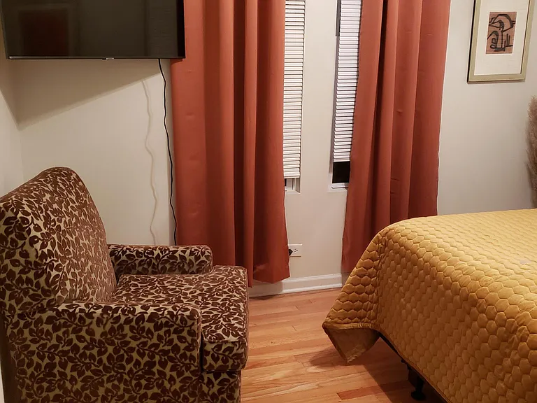 6558 S Greenwood Ave #2 — Photo 14
