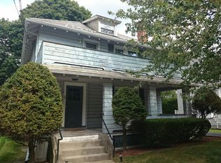 25 Garnet Rd, West Roxbury, MA 02132
