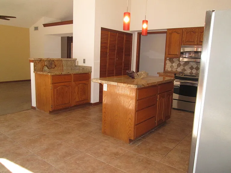 225 Kaibab Way — Photo 8