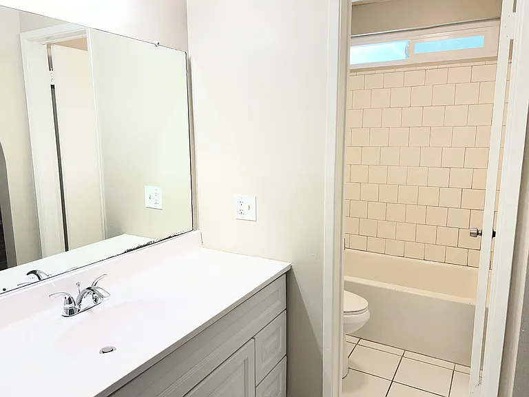 630 Junipero Ave #4 — Photo 10