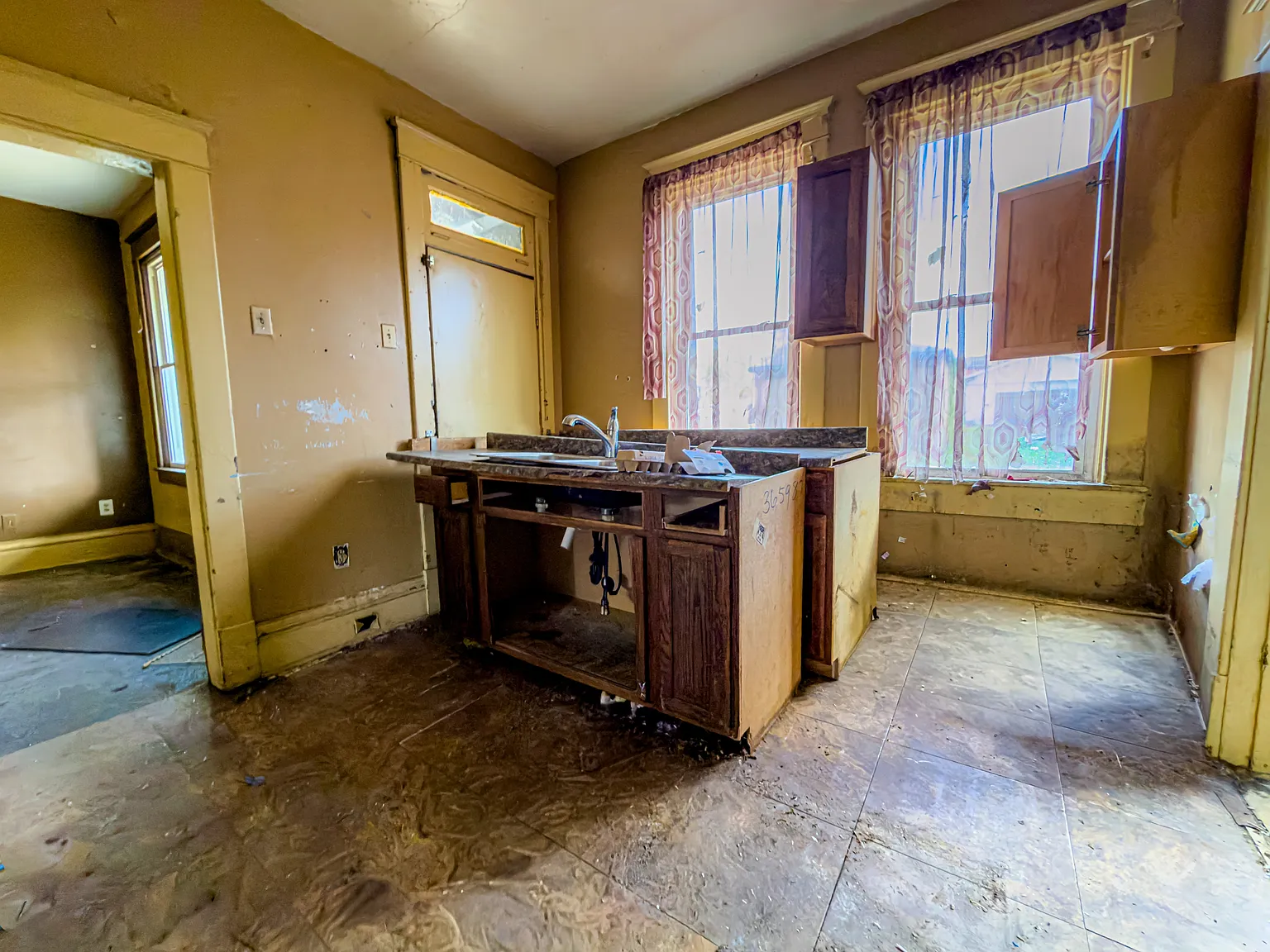 1136 Reservoir Ave - 1 — Photo 2