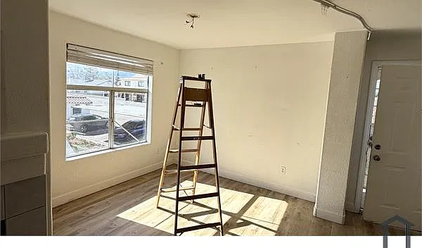 2 bed, 1081 sqft, $1,795 — Photo 3