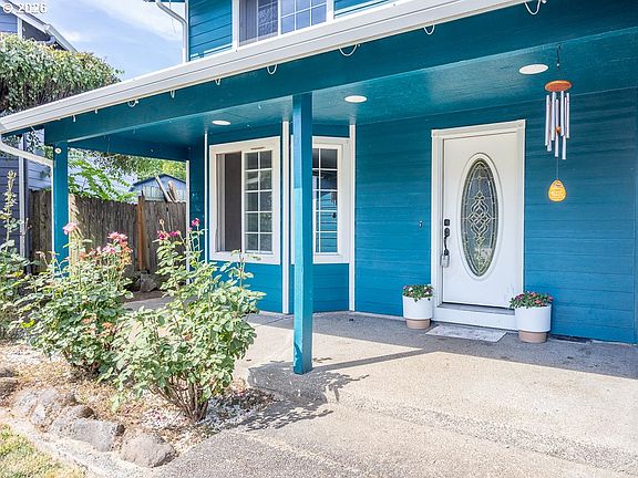 4th image of 8009 NE 151st Ct