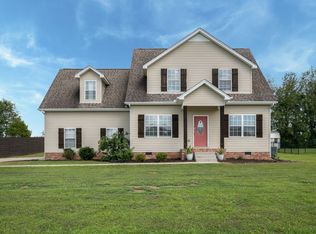 1248 Leaf Ln, Ashland City, TN 37015