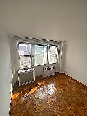 4th image of 50 Bayard St APT 6P