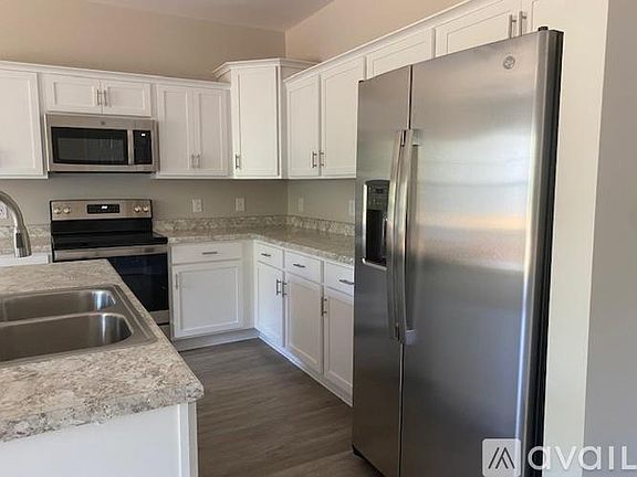 4th image of 362 S Stingray Ln