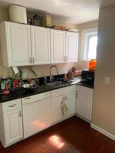 16 Leeds St #3 Photo 1