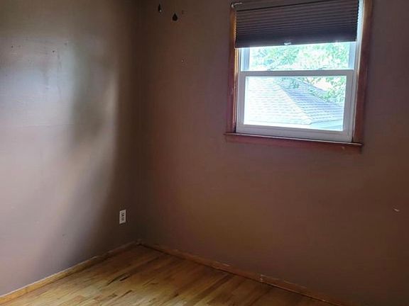 4th image of 15 Amelia Ct #1