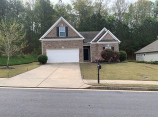 1233 Creek Top Rd, Loganville, GA 30052