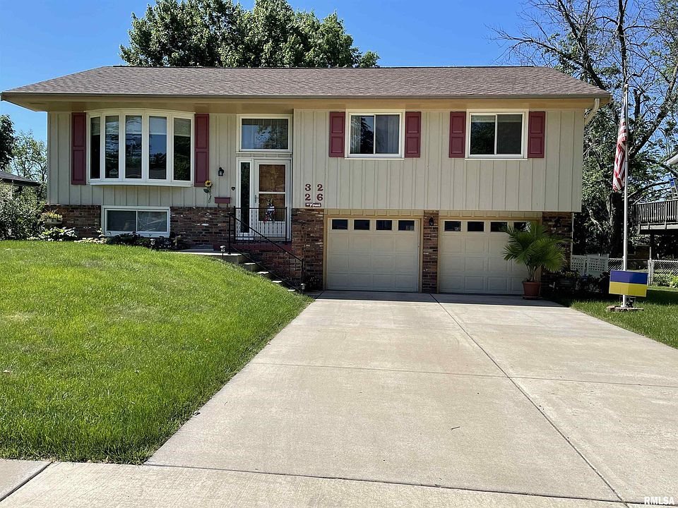1st image of 3226 W Birkshire Dr