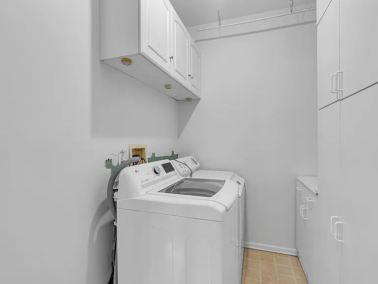 333 Nighthawk Ln — Photo 24