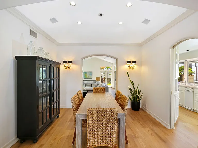 308 Orchid Ave — Photo 3