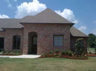 3904 Patsy Dr, Youngsville, LA 70592