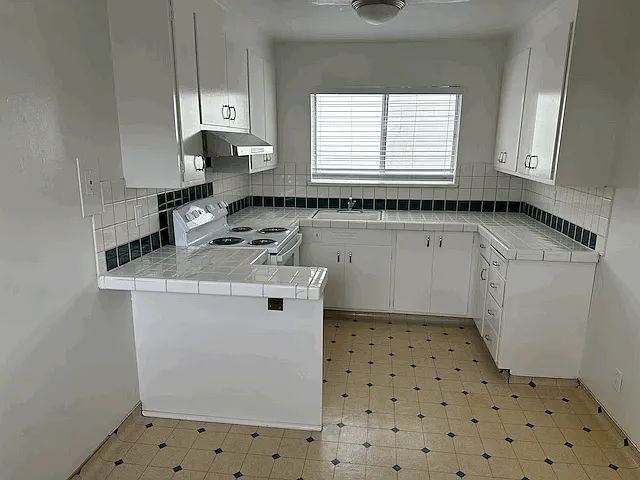 2 bed, 1.0 bath, 900 sqft, $2,600 — Photo 4