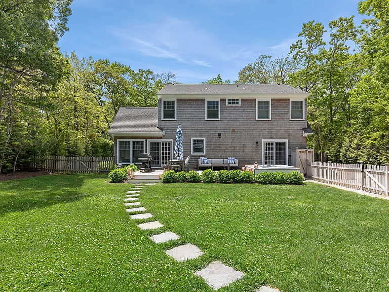 127 Tyrone Dr — Photo 21