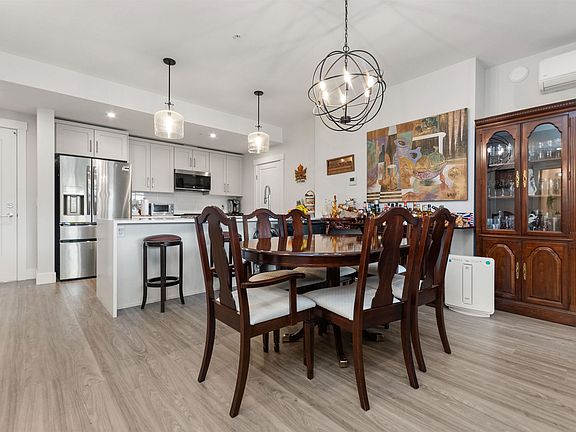 5th image of 45745 Watson Rd #208