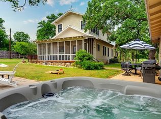 44 Segner Rd, Fredericksburg, TX 78624